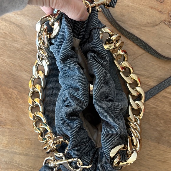 Aimee Kestenberg Leather Denim look Bag with Bold Gold Chain & Crossbody Strap - Picture 6 of 11